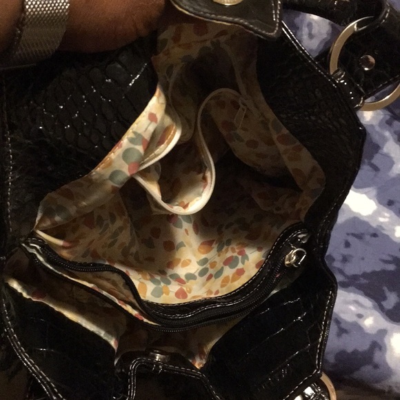 Mondani patent style shoulder bag - Picture 5 of 5